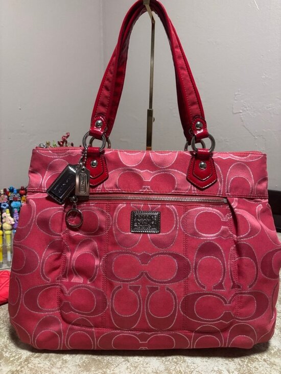Coach Handbags - Coach Poppy Signature Shoulder Tote